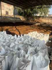 Vermicompost Origin India Form Granular / Crumbly Texture Granular Crumbly Raw Material Cow Dung & Biodegradable Organic Waste - Image 3