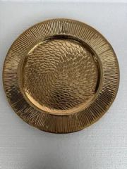 Elegant Round/Square Gilded Embossed Pattern Decorative Tableware with Wholesale Price - Image 2