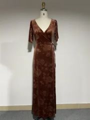 Floral Embossed Velvet Maxi Dress Long Long Color Spice Origin China Style Casual Season Winter Trademark OEM Front Fly - Image 4