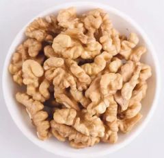 Xinjiang Origin Walnut Kernels Extra Light and Amber Walnut Kernels - Image 3
