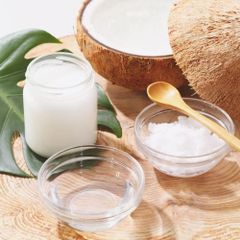 Pure Natural Coconut Oil Large Volume Wholesale Virgin and RBD Refined Coconut Oil for Food Processing Cosmetics and Private Label - Image 1