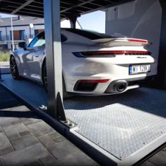 Space-Saving Stacked Car Lift System for Tight Garage Origin China Trademark HR Weight 1000 Kg Model NO. CK718 Moves Stationary - Image 4