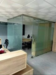toughfened Office Partitions Pattern Plain Height 7 Feet Material Glass Shape Rectangular Color Transparent Privacy Level - Image 4