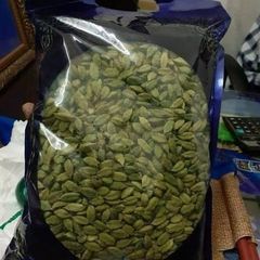 Green Cardamom/Green Cardamom For Sale - Whole Oval Pods, Green Color, Handpicked | Aromatic Spicy Flavor, High Oil Cont – product photo 3, product detail gallery