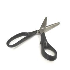 Fully Stocked Household Selling Scissors Size 8.5" MOQ 100PCS Color Black G.W 14.5kgs Feature Laser Condition New Origin - Image 4