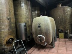 Red Wine, bulk wine - Image 1