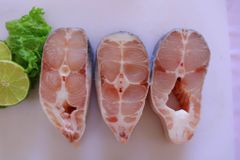 Best Price IFQ Freezing Pangasius Fillet Steak New season from Vietnam wholesale/ Frozen Swai fish - Image 6