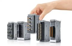 Keyence Precision Multi-Input Data Logger for Accurate Measurements - Image 1