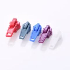 Wholesale Factory Custom Plastic Colorful Bag Zipper Sliders and Puller - Image 5