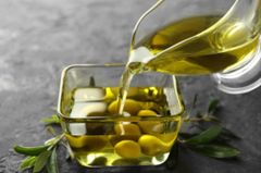 Olive oil - Image 1