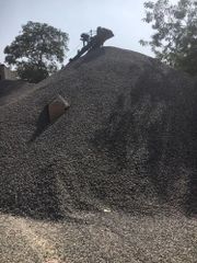 Aggregate Stone Color Gray Size 75 mm Form Solid Place Of Origin India Brand Laxmi Ash Company Usage/Application - Image 1