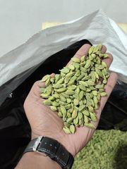 Dry Green Cardamom - Image 1