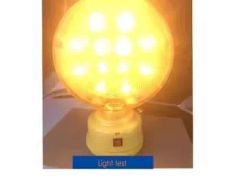 Yellow Solar Flashing LED Beacon Traffic Warning Light - Image 4