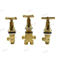 in Stock Hot Selling Golden Color Two Functions Bath Tub Brass Mixer - Hangzhou Zhouguan Import And Export Co., Ltd.