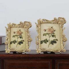 12 Inch Vintage Resin Frame Distressed Wood Look Oval Photo Frame with Carved Florals - Image 2