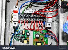 2 Pole Main Switch Circuit Breaker Voltage 415V Brand Siemens No. of Poles 2 Pole Breaking Capacity 10kA Certification CE - Image 1
