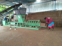 Cocopeat Low Ec 5 kg Blocks - Image 1