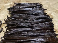 A Grade Thaitensis Vanilla Beans - Image 1
