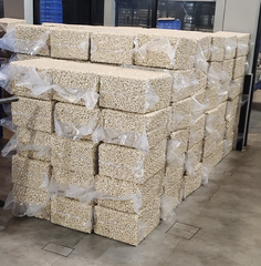 Fresh Premium Cashew Nuts With 99% Whole Kernels Hygienic Cashew Nuts Carefully Packed For Bulk Traders - Image 2
