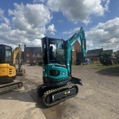 Affordable Sunward 8.9 Ton Mini Excavator China Made Smart Digger Cheap Price Original Sunward Excavator Sale Fast - Image 3