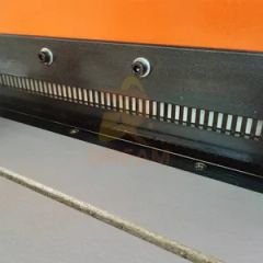 Electric Paper Portable Hole Punch Punching Machine for Paper - Image 3
