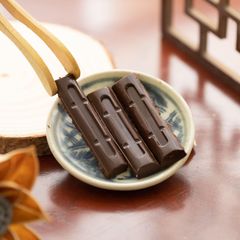 Professional Manufacturer Chocolate in Viet Nam Milk and Dark Single Origin Bar 72% Bitterness Chocolate For Retailing – product photo 4, product detail gallery