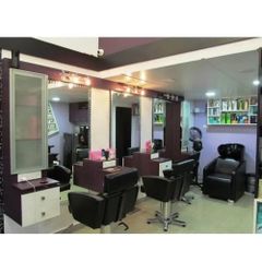 Salon Interior Designing Service Service Charge Yes Service Mode Offline Service Location/City Local Available Services Salon Interior - Image 1