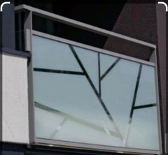 Silver 15mm Tempered Glass Railing Color Silver Design Panel Thickness 15mm Position Balcony Railing Height 2 Feet Material Tempered - Image 3