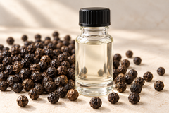 Black pepper Oil for food and flavouring - Image 1