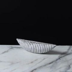 Processing Sea Thread White Vase Resin Crafts for Indoor Home Decoration - Image 5