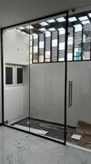 Slim Profile Glass Partition Design Plain Pattern Plain Height 12 feet View Clear View Hardness 12 HRC Color - Image 3