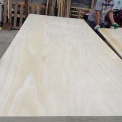 High Strength Plywood Board with Multilayer Construction for Durability - Image 4