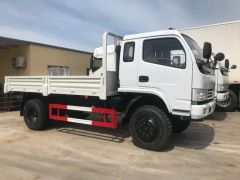 Dongfeng Small 4X4 General Cargo Truck Transport Delivery Truck - Image 3