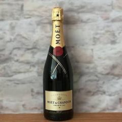 Premium Moët Champagne elegant sparkling wine luxury celebration bottle - Image 1