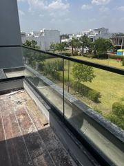 Stairs Aluminium Glass Railing, For Home Design Bar Height 42 inch Thickness 12 mm Position Stairs Usage/Application - Image 1