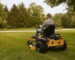 Best Price Hustler Turf Tractors And Mower Designed For Large Properties Professional Grounds And Daily Mowing - Image 4