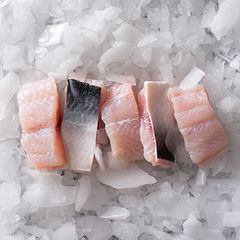 Cá Cắt Khúc Từ Cá Fillet, Còn Da, Còn Dè Calories Per 100g 82.7 Kcal Saturated Fat Content Present Weight Range 60g-120g, 120g-170g, 170g-220g, - Image 1