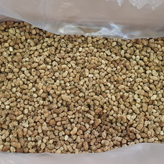 Dried Mulberries Color Golden Texture Chewy Flavor Sweet With Chewy Taste Like Dried Figs Processing Method Sun-dried Without Preservatives Or - Image 3
