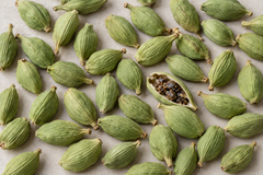 Green Cardamom south Indian - Image 4