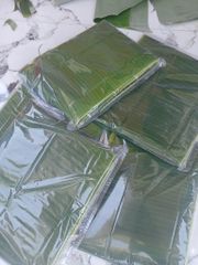 Fresh banana leaves frozen banana leaves pisang batu (banana stone) from indonesia – product photo 5, product detail gallery