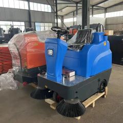 Intelligent Street Sweeper Road Ride on Commercial Floor Sweeper - Image 3