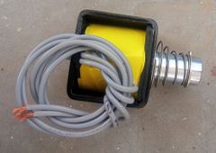 VCB Tripping Coil Current 2A Material SS Weight 0.5kg Voltage 24 V Wire Length 1m Wire Diameter 1mm Resistance 2.5ohm Phase Single - Image 3
