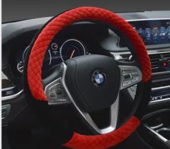 Short Plush Red Auto Steering Wheel Covers 380mm Universal - Ningbo Govi Auto Parts Co., Ltd.