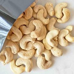 Best Quality Cashew Nuts Premium Natural Shelled and Unshelled Fresh Healthy Snack for Cooking Baking and Export – product photo 4, product detail gallery