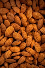 Almond nut - Image 1