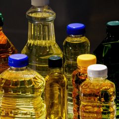 High Quality Vegetable Cooking Oil Pure and Natural Plant Oil Perfect for Home Kitchens and Restaurants – product photo 2, product detail gallery