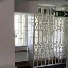 Metal Shutters Mechanism Simple Lubrication Well Lubricated Performance Smooth Operation Quality Standards International - Image 1