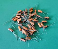 Through Hole Capacitor 2.2 uF Brand Keltron Tolerance 20% Capacitance 2.2 uF Material Aluminium Impregnation Dry Type Usage/Application - Image 1