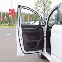 MPV Van Competitive Commercial Passenger Vehicles Gasoline - Image 4