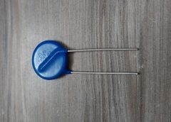 120 V Aluminium MOV, For Power, Through Hole Terminals 2 Voltage 120 V Material Aluminium Color Blue And Silver Voltage Rating 3.15 MFD - Image 1